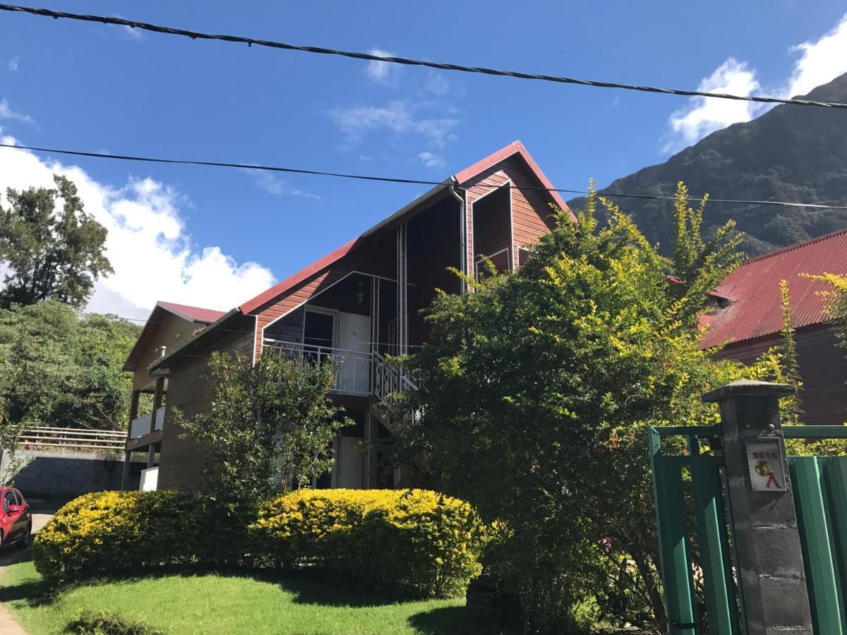 Le Jean Robert Bed & Breakfast Салази Екстериор снимка