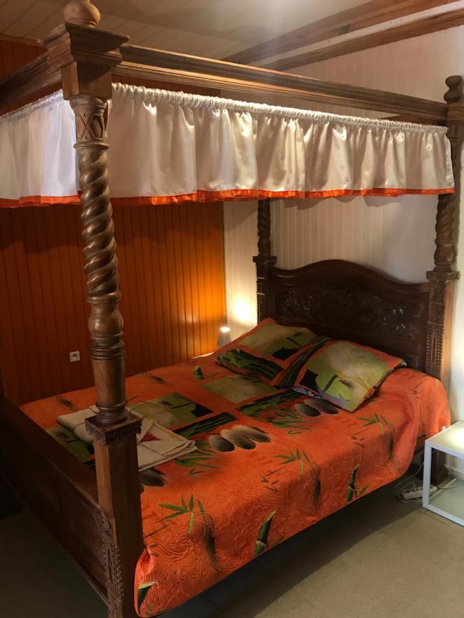 Le Jean Robert Bed & Breakfast Салази Екстериор снимка
